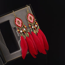 Charger l&#39;image dans la galerie, BOUCLES D&#39;OREILLES BOHEMIENNES EN PLUMES - BOSSOUASHOP
