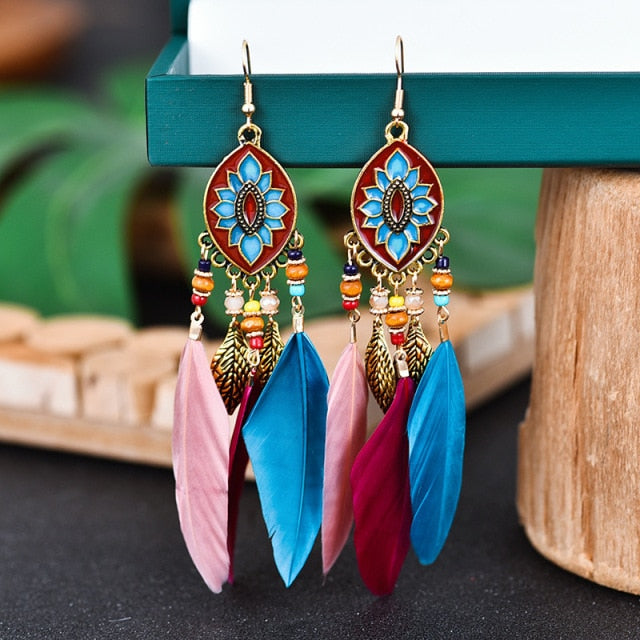 BOUCLES D'OREILLES BOHEMIENNES EN PLUMES - BOSSOUASHOP
