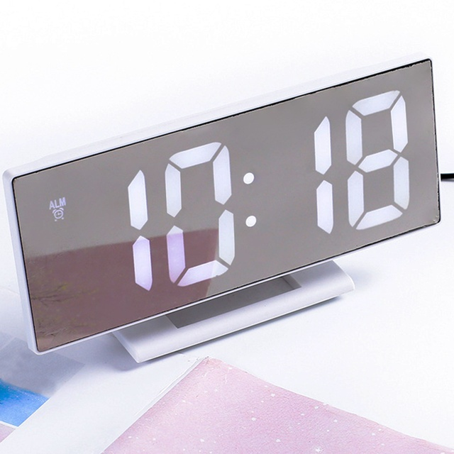 REVEIL NUMÉRIQUE A LED